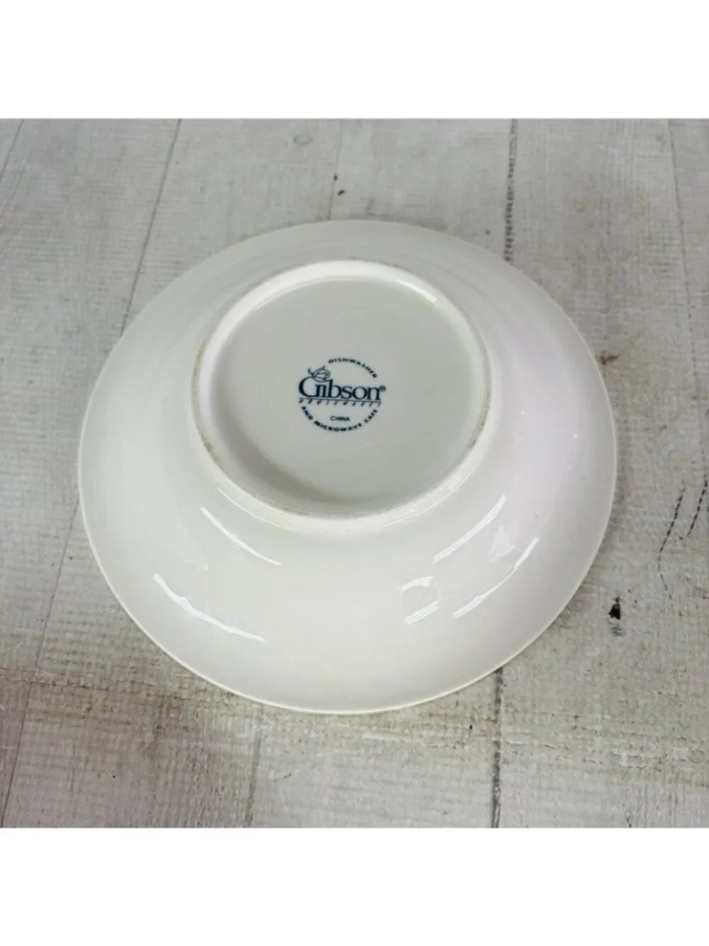 Gibson FRUIT Embossed Fruit Leaves White Shades Rim Coupe Soup Bowls Set of 5